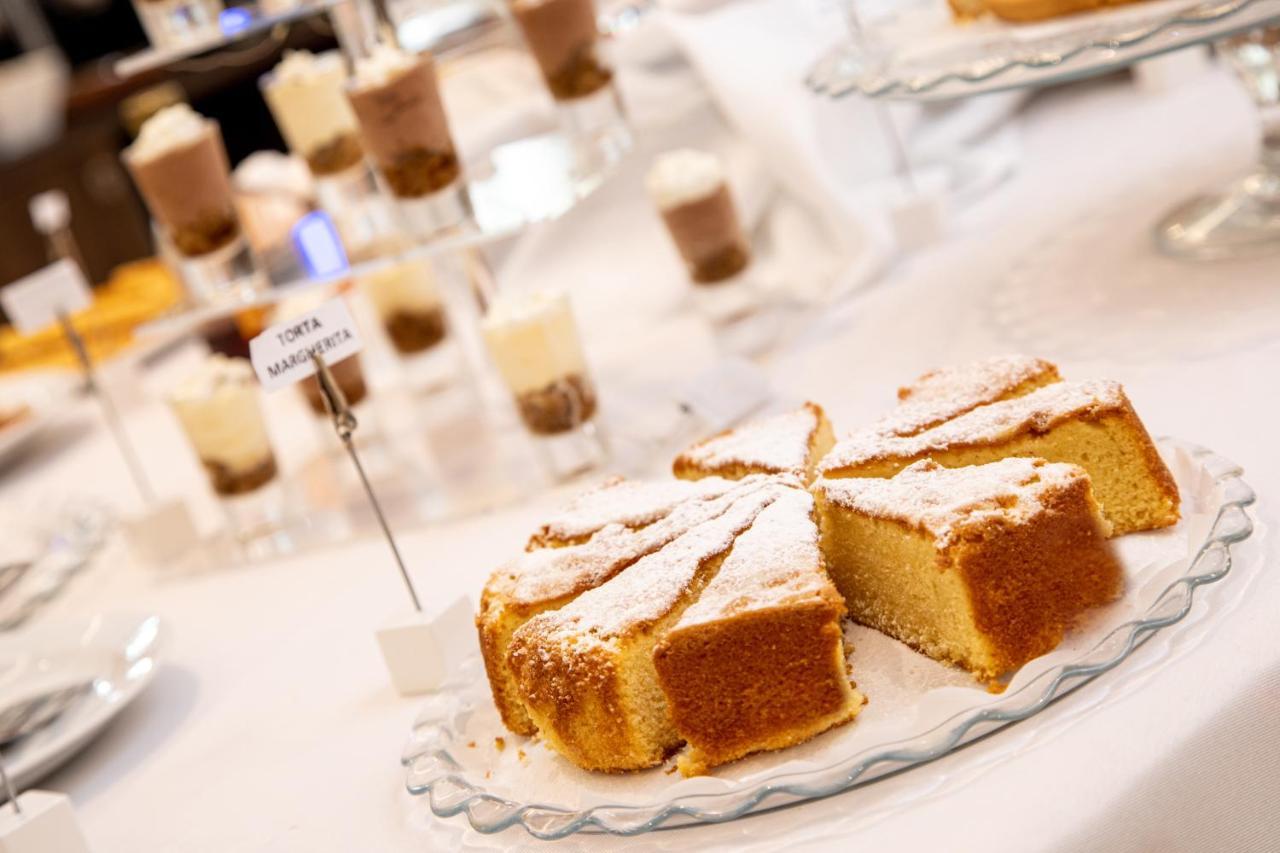 Hotel & Carinthia S 3*