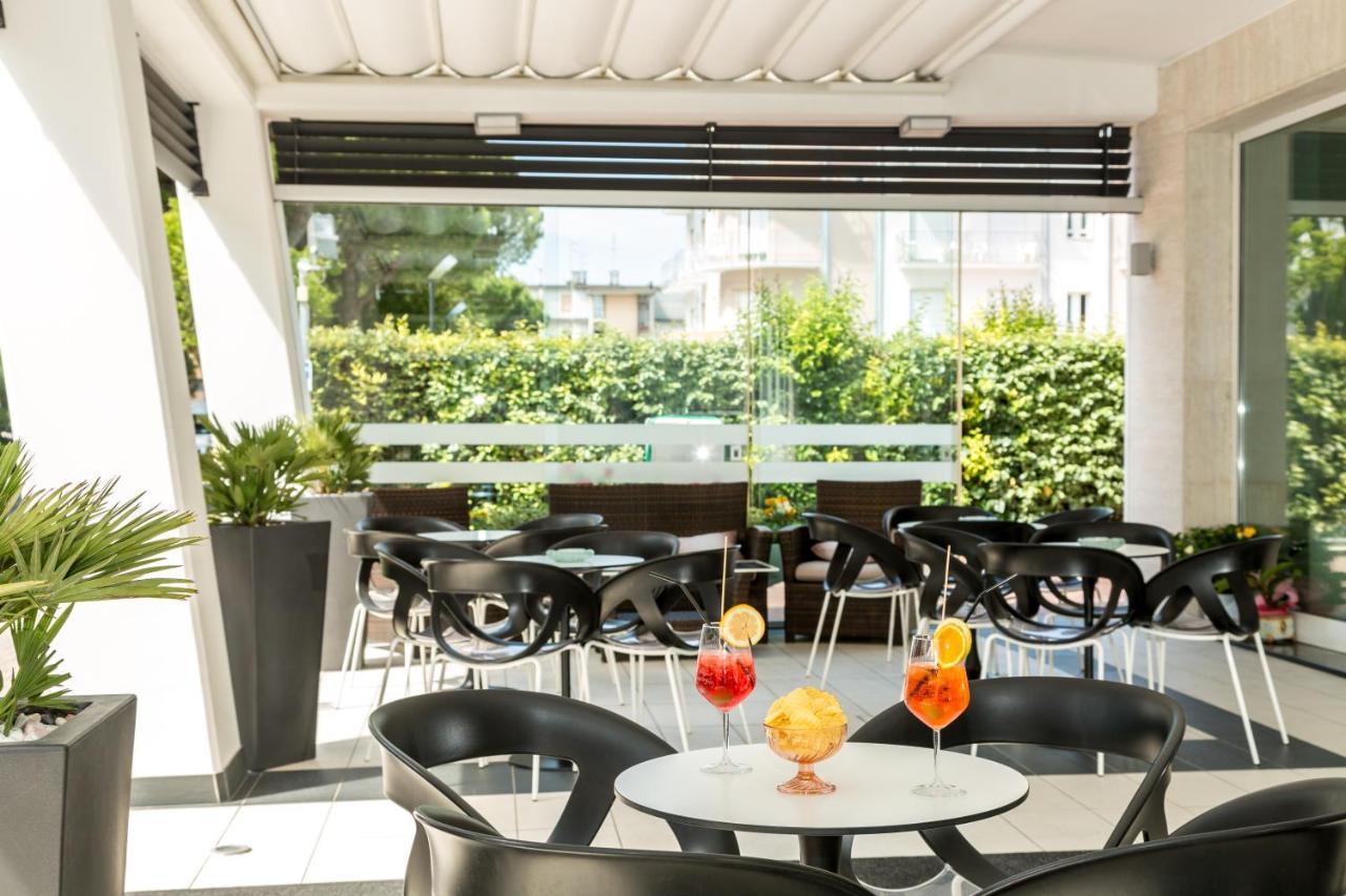 Carinthia Hotel