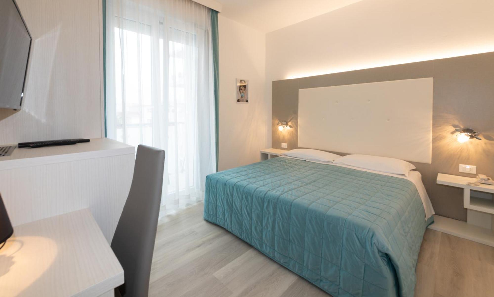 Carinthia Hotel 3*